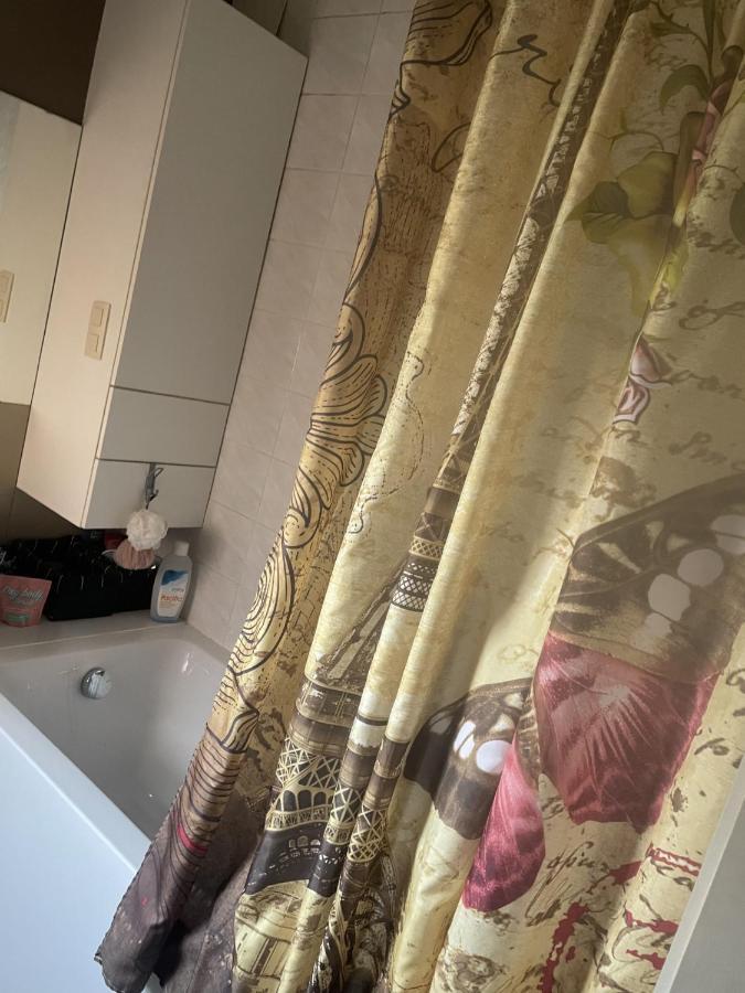 Homestay La Montagne Des Coeurs Eigenbilzen Bagian luar foto